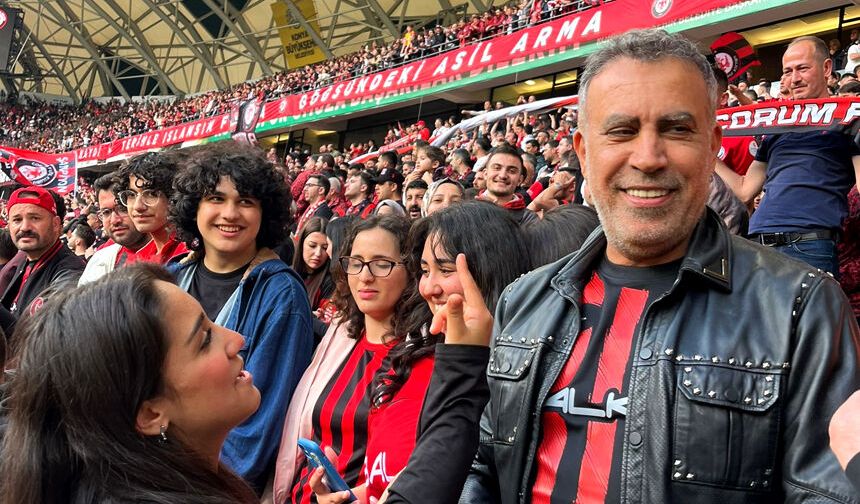 Çorum FK formasıyla maçı izledi