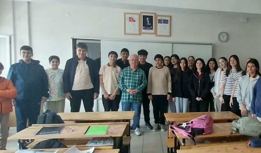 41 yıllık öğretmen şiirle veda etti