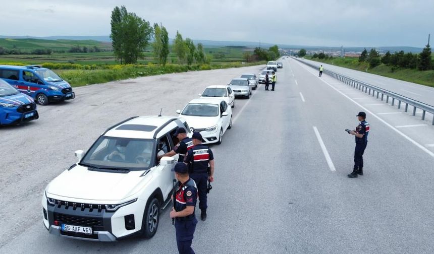 Bayramda yollar sakin!