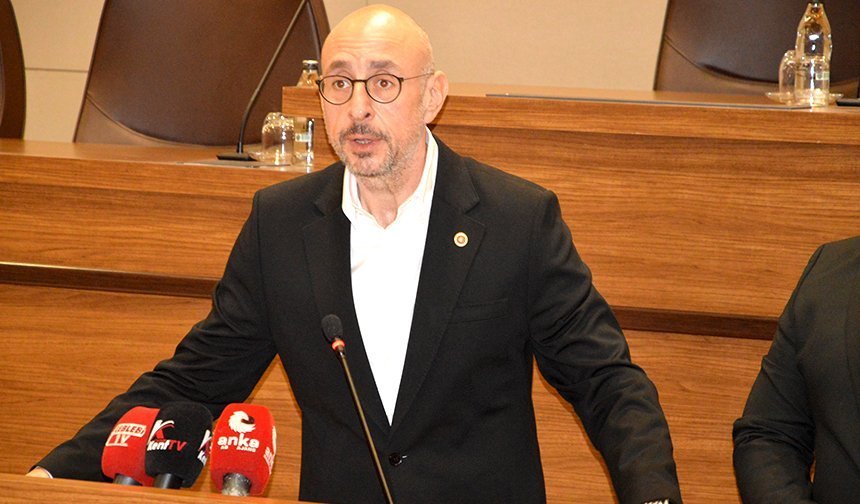 ‘8 yıldır ekonomik kriz ile uğraşıyoruz’