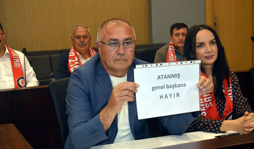 CHP’li meclis üyesinden  Kılıçdaroğlu’na protesto