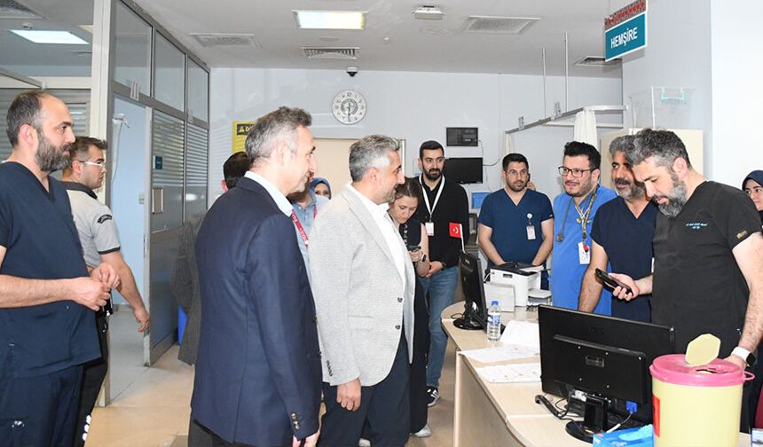 Yoğun bayram mesaisine Başhekimden teşekkür