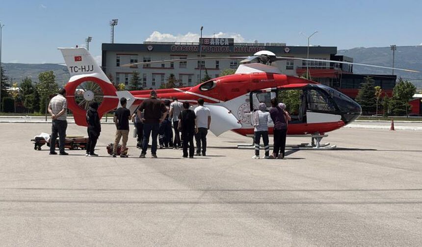 Çorum'da balkondan düşen çocuk ağır yaralandı