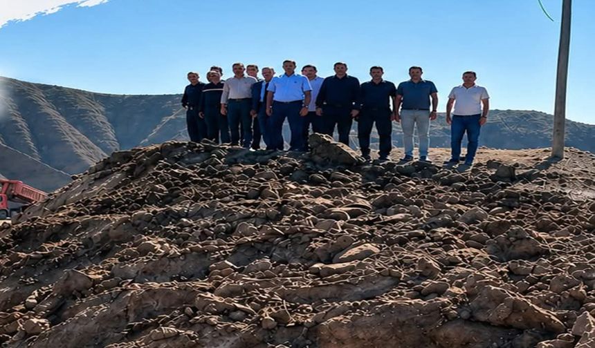 Belediye esnafa dükkan üretti