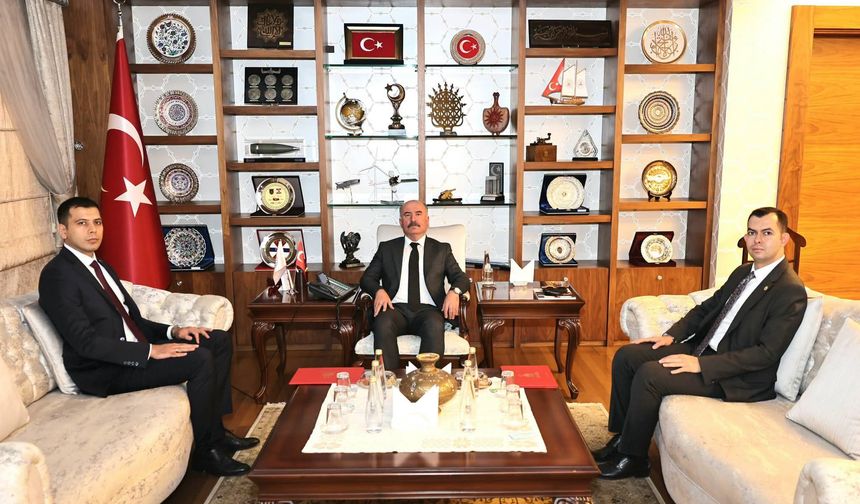 İki kaymakamdan veda ziyareti