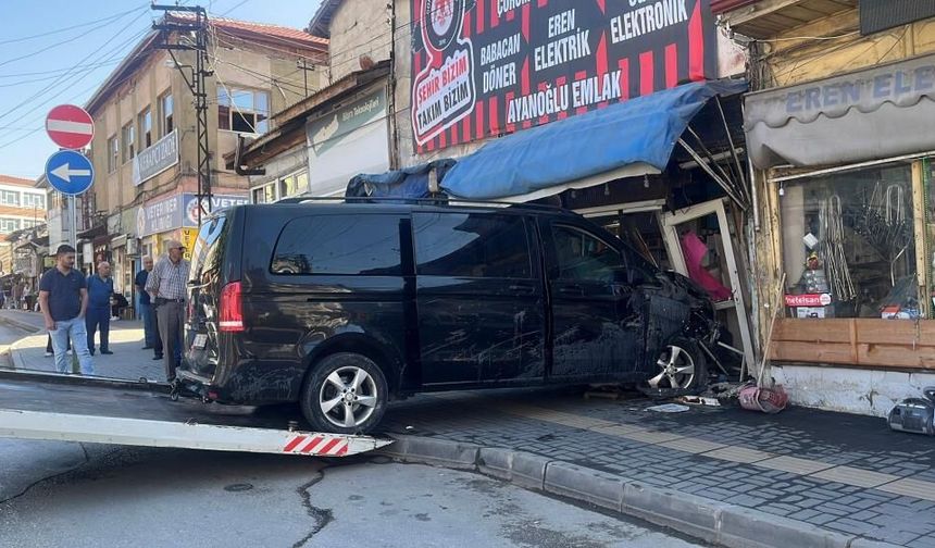İşyerine böyle daldı!