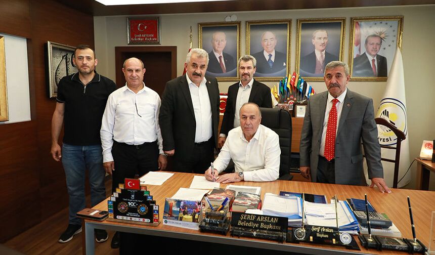 Belediyedeki memurları ilgilendiren sözleşme imzalandı