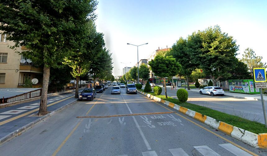 Eşref Hoca Caddesi yarın trafiğe kapatılacak
