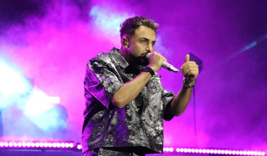 Sefo hayranlarına unutulmaz bir gece yaşattı
