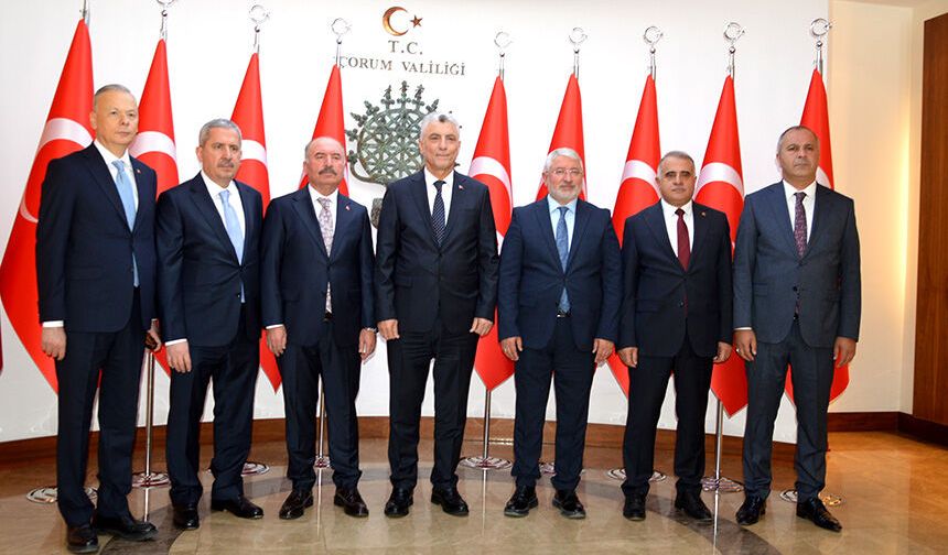 Bakan Bolat, Çorum ile ilgili brifing aldı