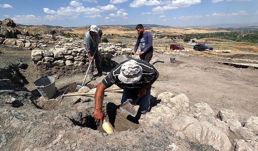 Hattuşa'nın 8 bin yıllık geçmişini 5 ülkeden 55 bilim insanı araştırıyor