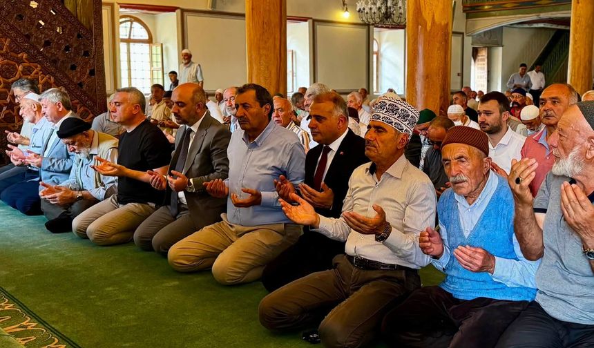 Vefat eden AK Partililer için Mevlid-i Şerif okutuldu