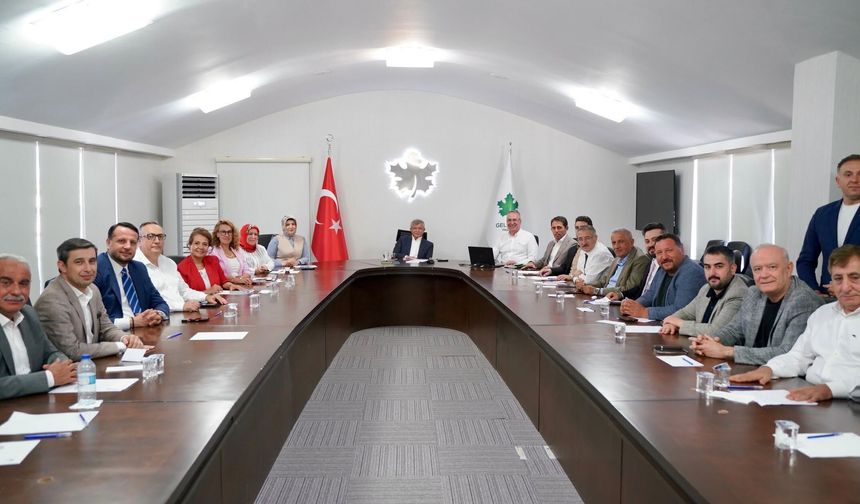 Gelecek Partisi resmen feshedildi
