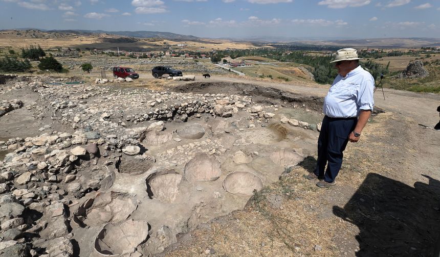 Çorum'da Asurlular'dan kalma 16 adet küp bulundu