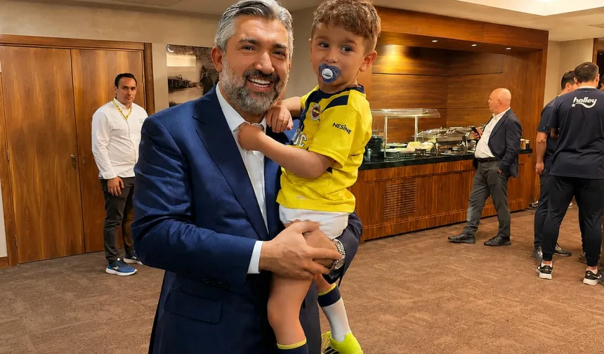Fenerbahçe'nin maçını Çorumlu Göktuğ ile birlikte izledi