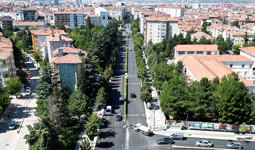Gazi Caddesi'nde asfalt çalışması tamamlandı