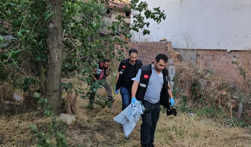 Otoparka silahlı saldırı yapacaklardı, yakalandılar