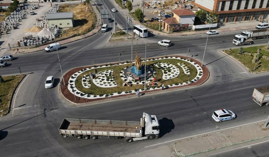 Çorum'da bu kavşak yeni görünümüne kavuştu
