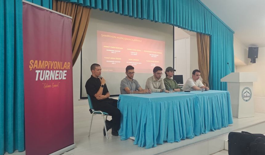 "Şampiyonlar Turnede" projesiyle mezunlar öğrencilerle buluştu