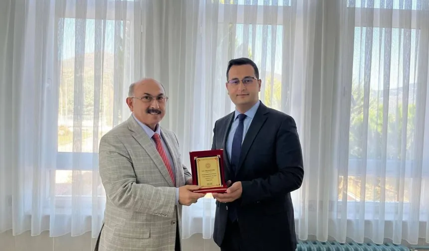 12 yıldır müdürlük yapıyordu, görevini bıraktı