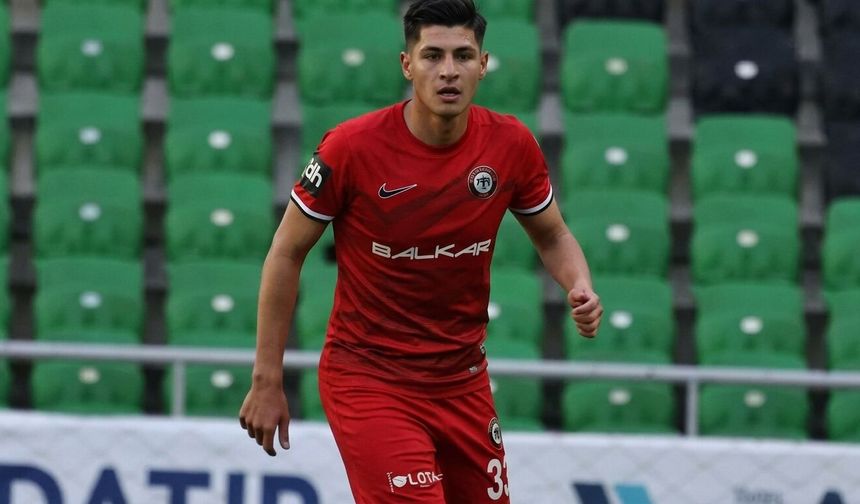 Süper Lig ekibine imza attı