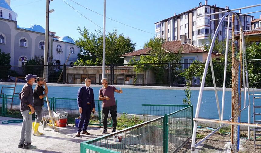 Çorum'da bu okulun bahçesine kümes yapılıyor
