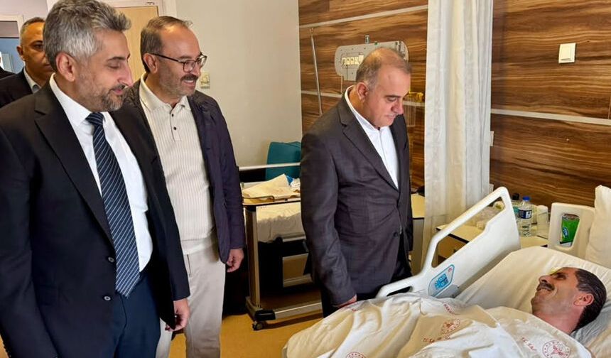 Kaza yapan Muhtarlar Derneği başkanına geçmiş olsun ziyareti