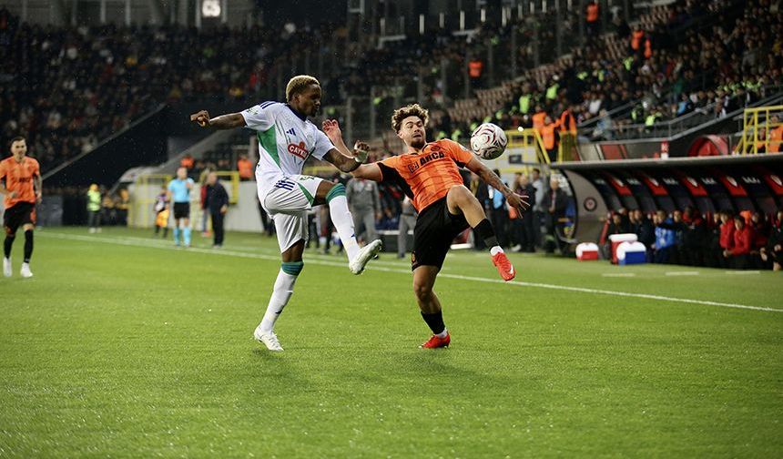 Sadece 25 dakika oyunda kalabildi!