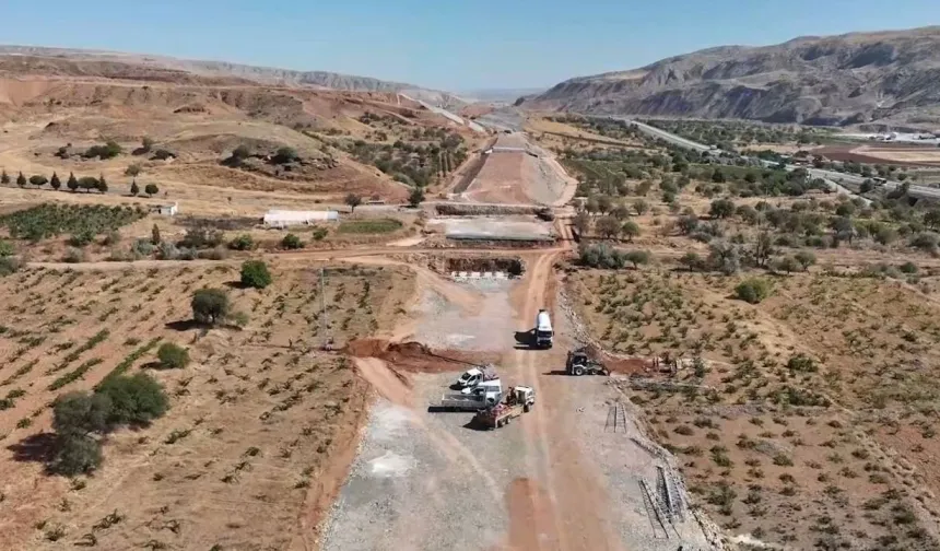 Hızlı trende yüzde 40 ilerleme sağlandı