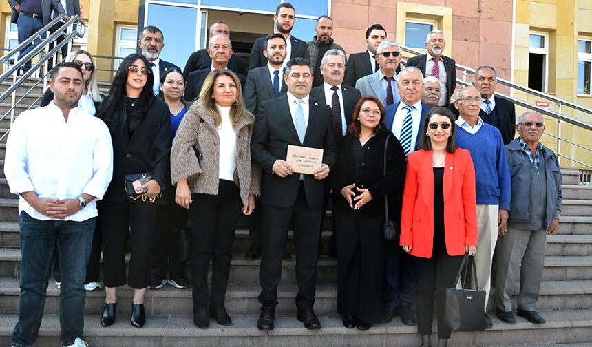 Hamdullah Uğur Yağmur mazbatasını aldı