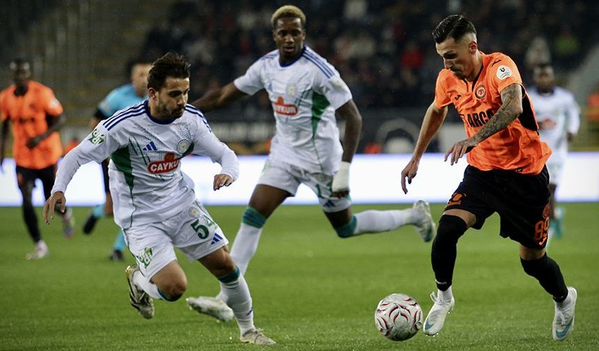 Süper Lig'in asist kralı Rize maçını da boş geçmedi